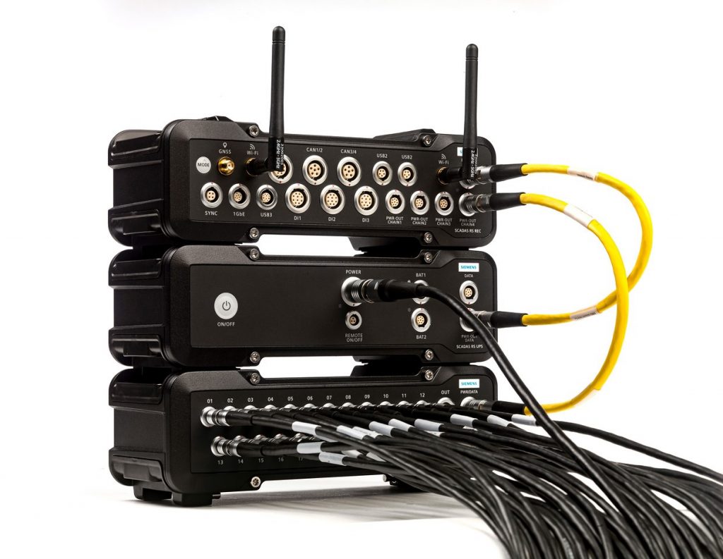 Heavy equipment durability testing: Living on the edge! | Simcenter 11 simplified cabling for heavy equipment durability testing