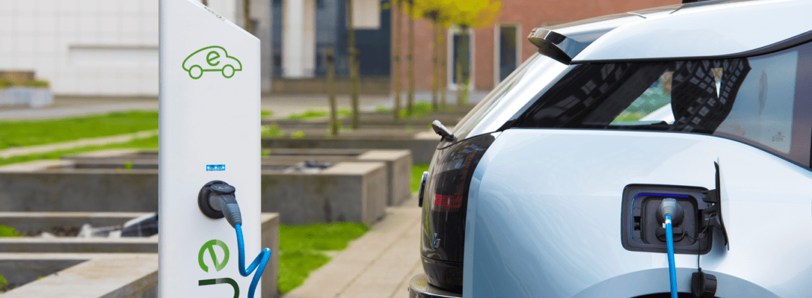 Charging innovation powers the future of EVs 1 2022 05 04 13 12 21 cor DSC5793.jpg Photos