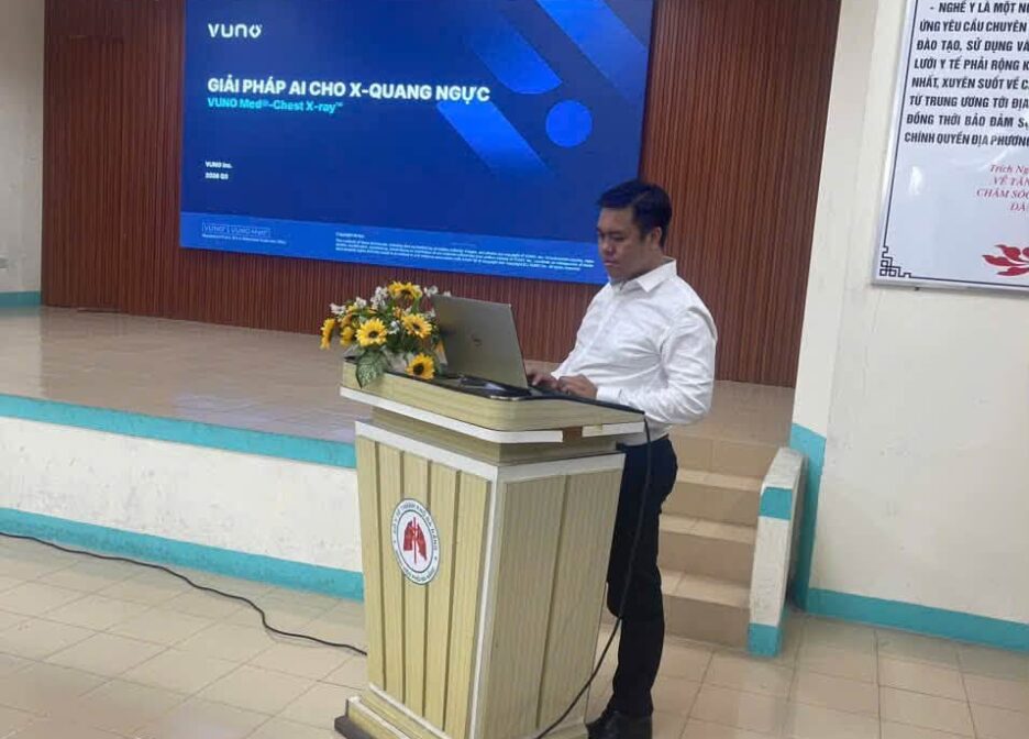 AI chẩn đoán hình ảnh X-quang ngực và CT phổi: Trợ lý cho bác sĩ 1 AI chẩn đoán hình ảnh X-quang ngực và CT phổi: Trợ lý cho bác sĩ
